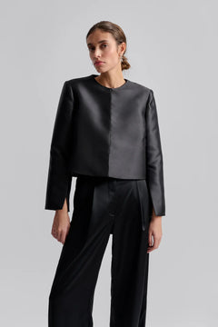Ruthie Cropped Long Sleeve Blouse - Black