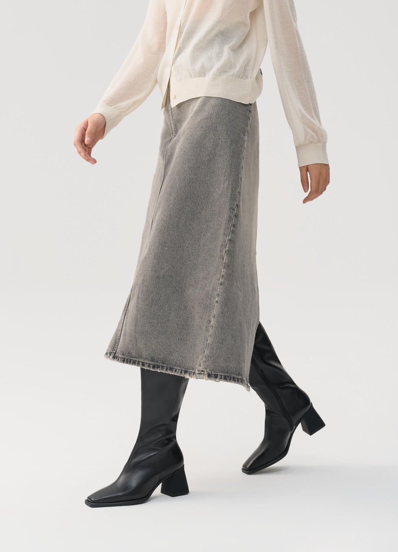 5002-101 Hedda - Black