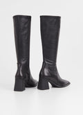 5602 Hedda - Black