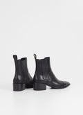 Marja - Black