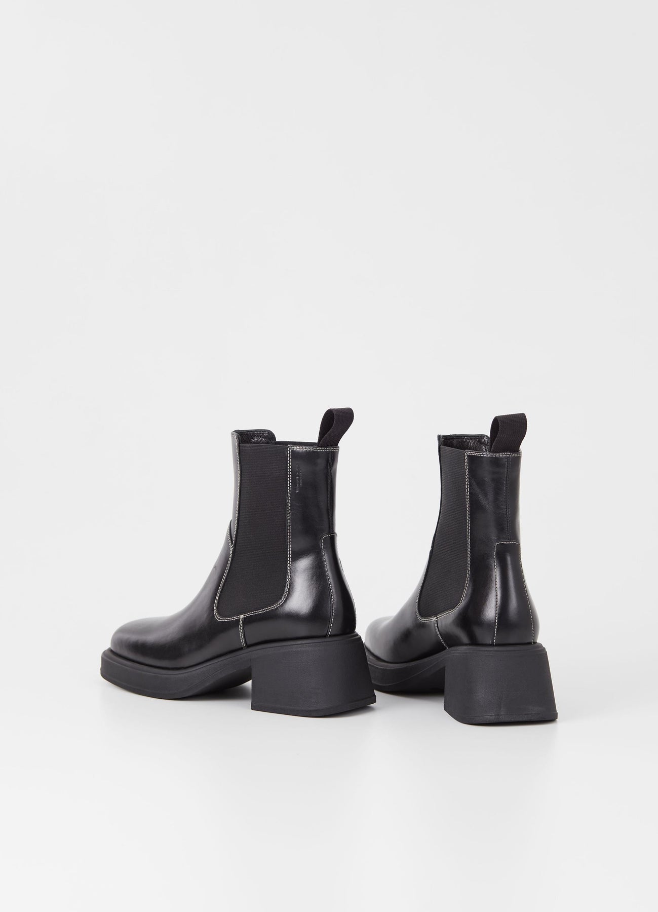 5642-001 Dorah - Black/White
