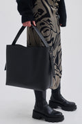 Leata Maxi Leather Bag - Black