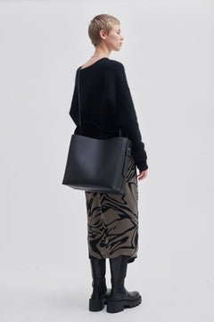 Leata Maxi Leather Bag - Black