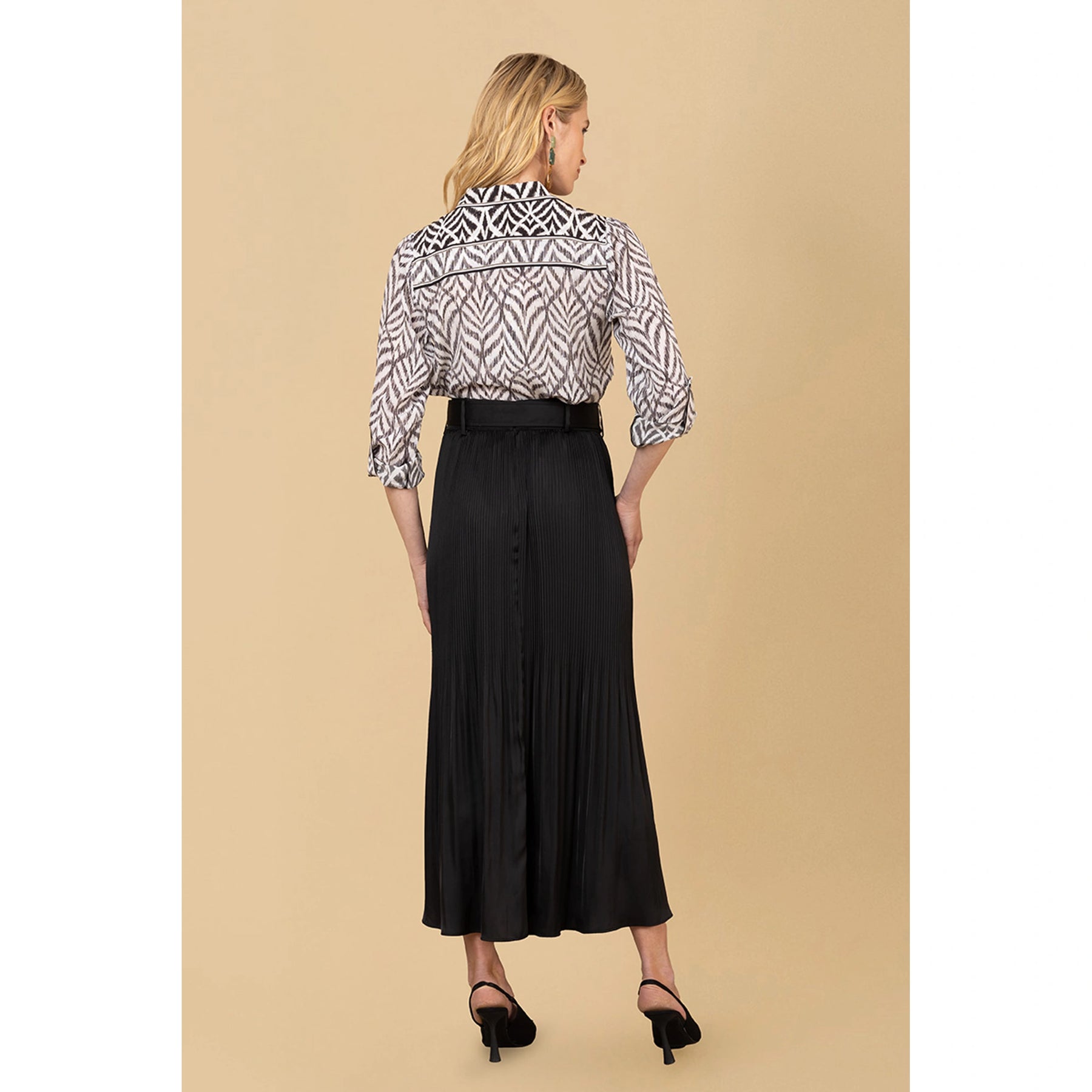 Ayleen Solid Skirt - Black