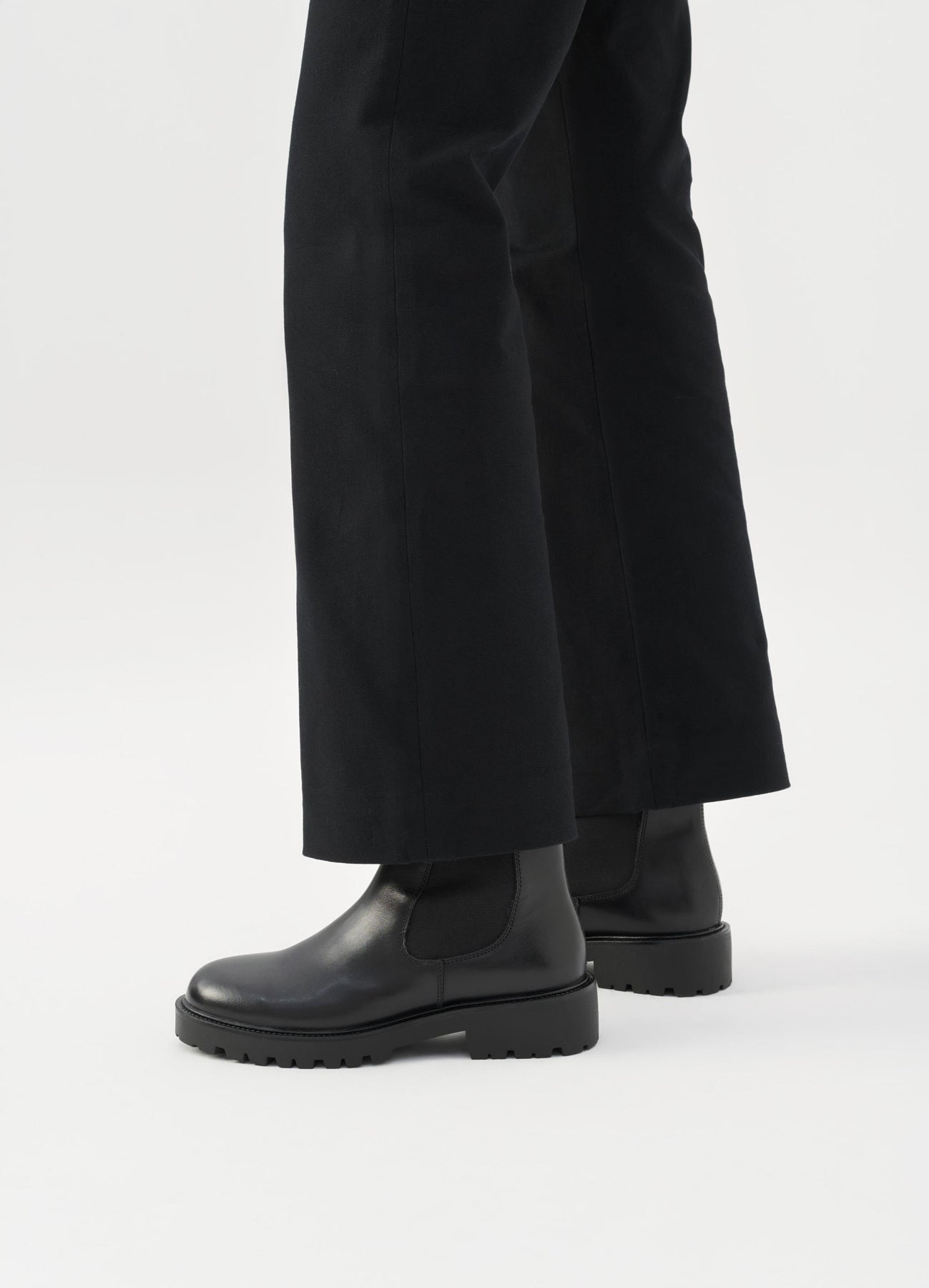 6041-001 Kenova - Black
