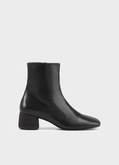 Livia - Black
