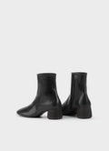 Livia - Black