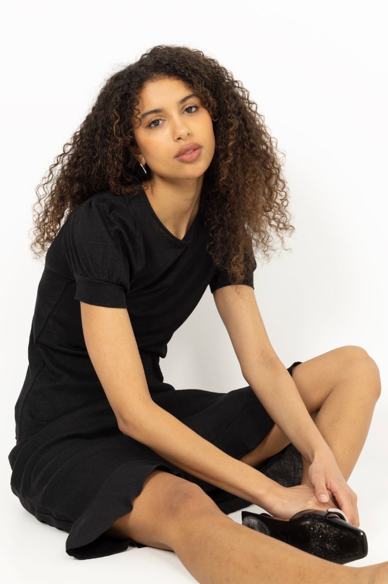 Madeleine Linen Tee - Black