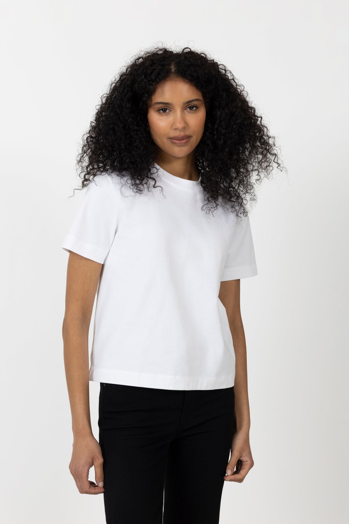Essential Ss Boxy Tee - Bright White