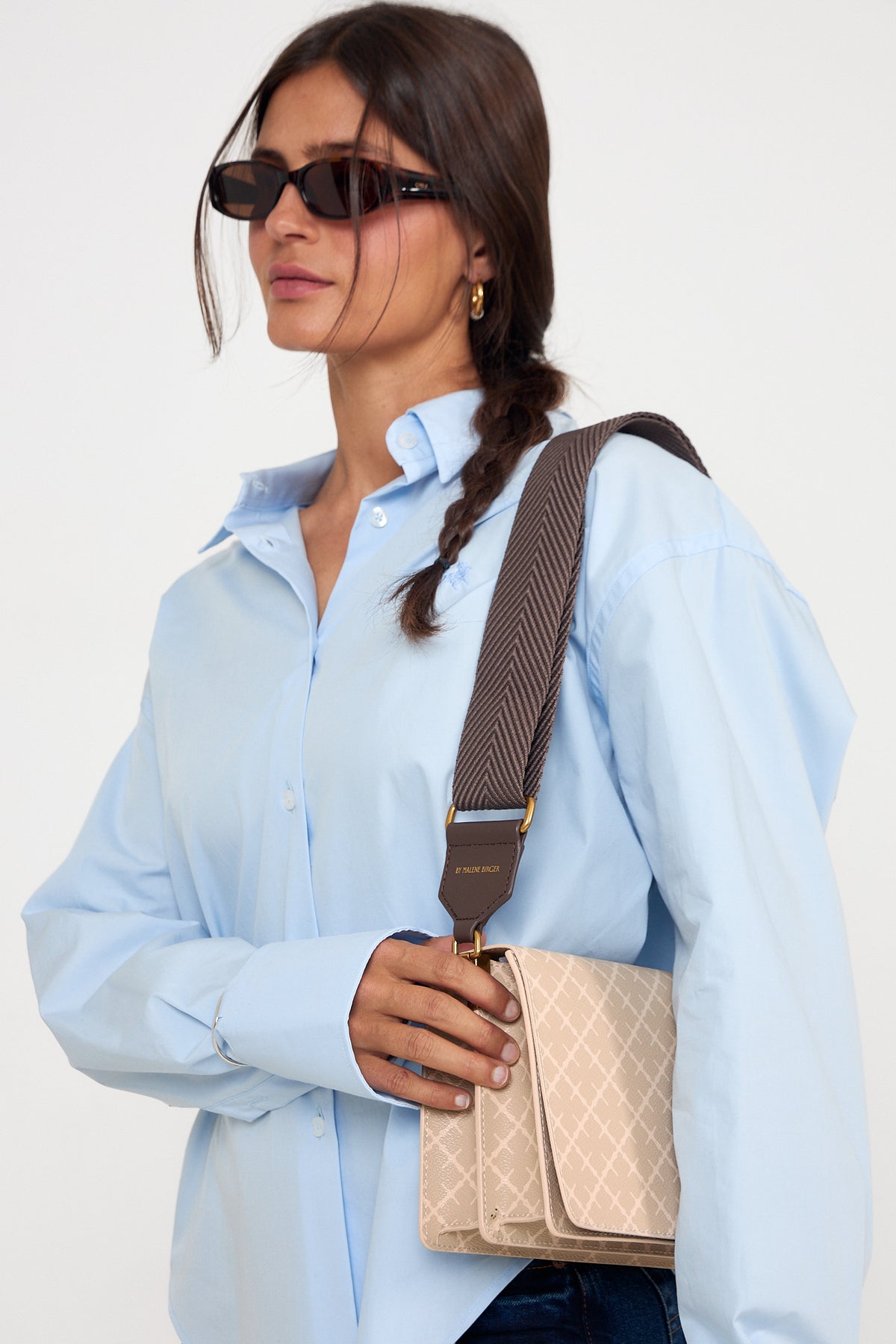 By Malene Birger Loenna Axelväska