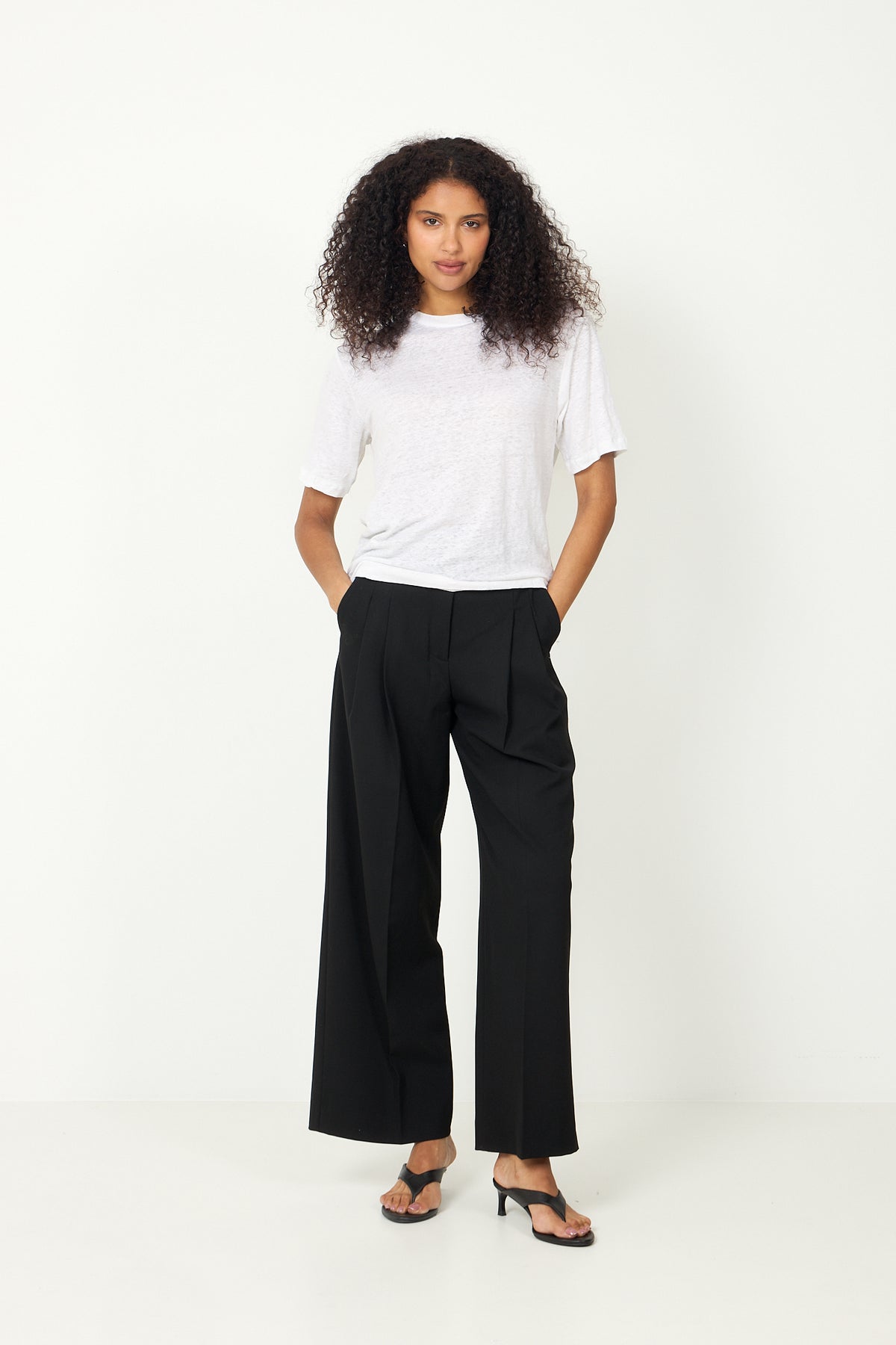Vilja Linen SS Tee - Bright White
