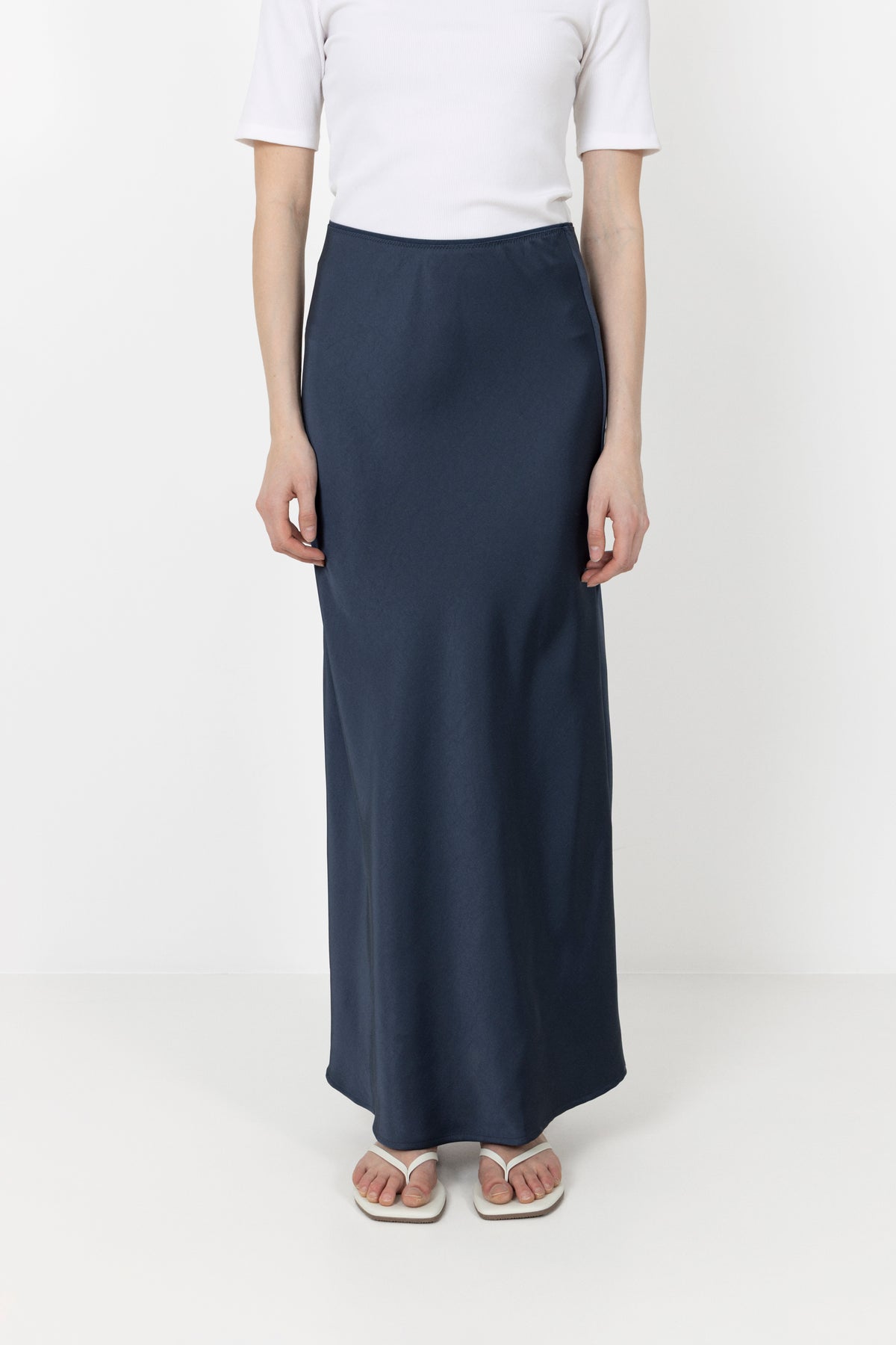 Vicky Heavy Sateen Skirt - Midnight Blue