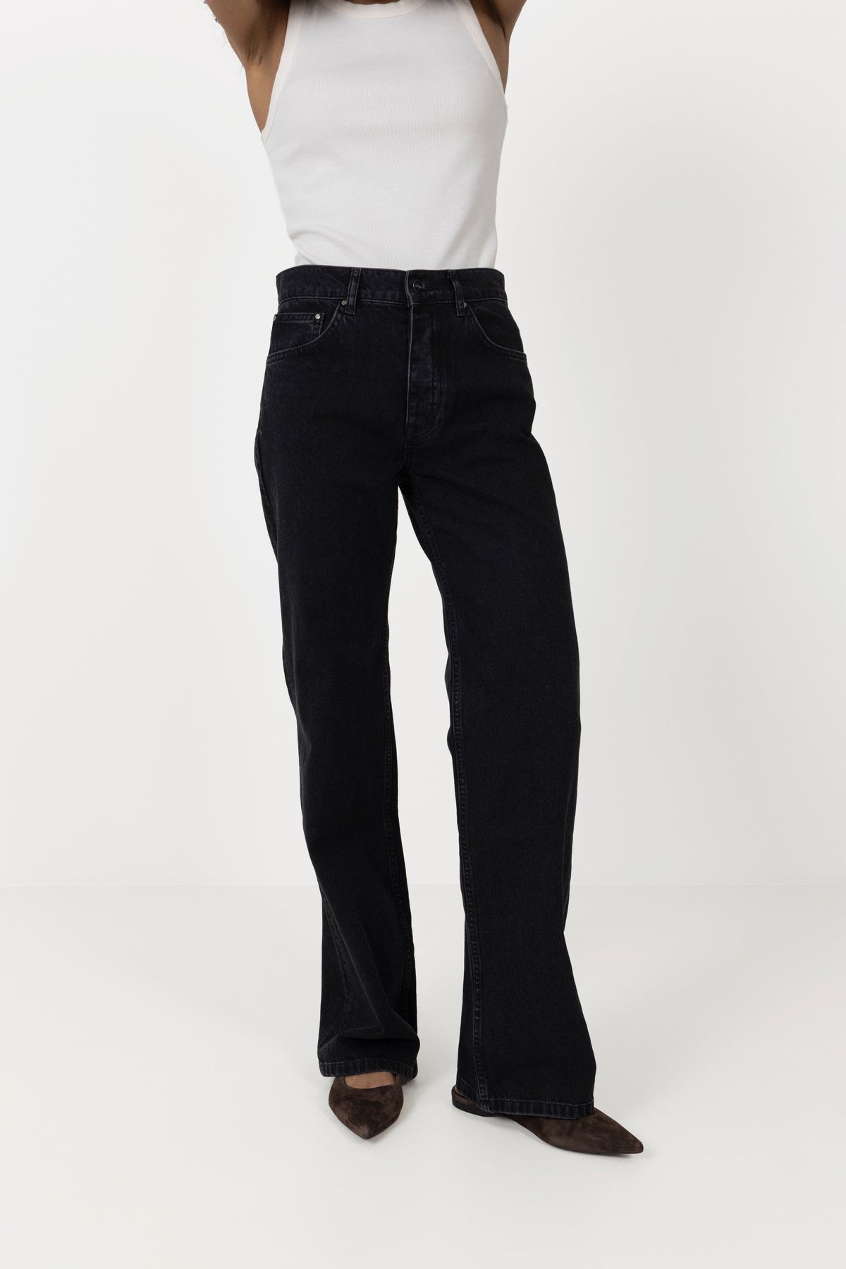 Hugh Jean - Vintage Black