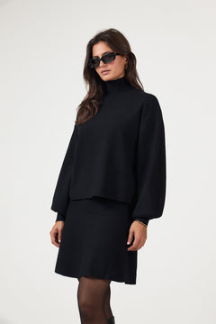 Mercy East M Pullover - Black