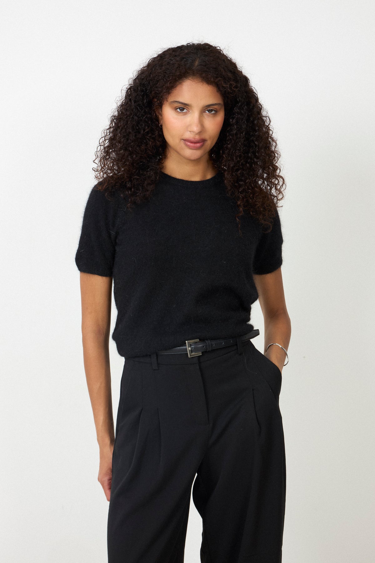 Monroe - Black