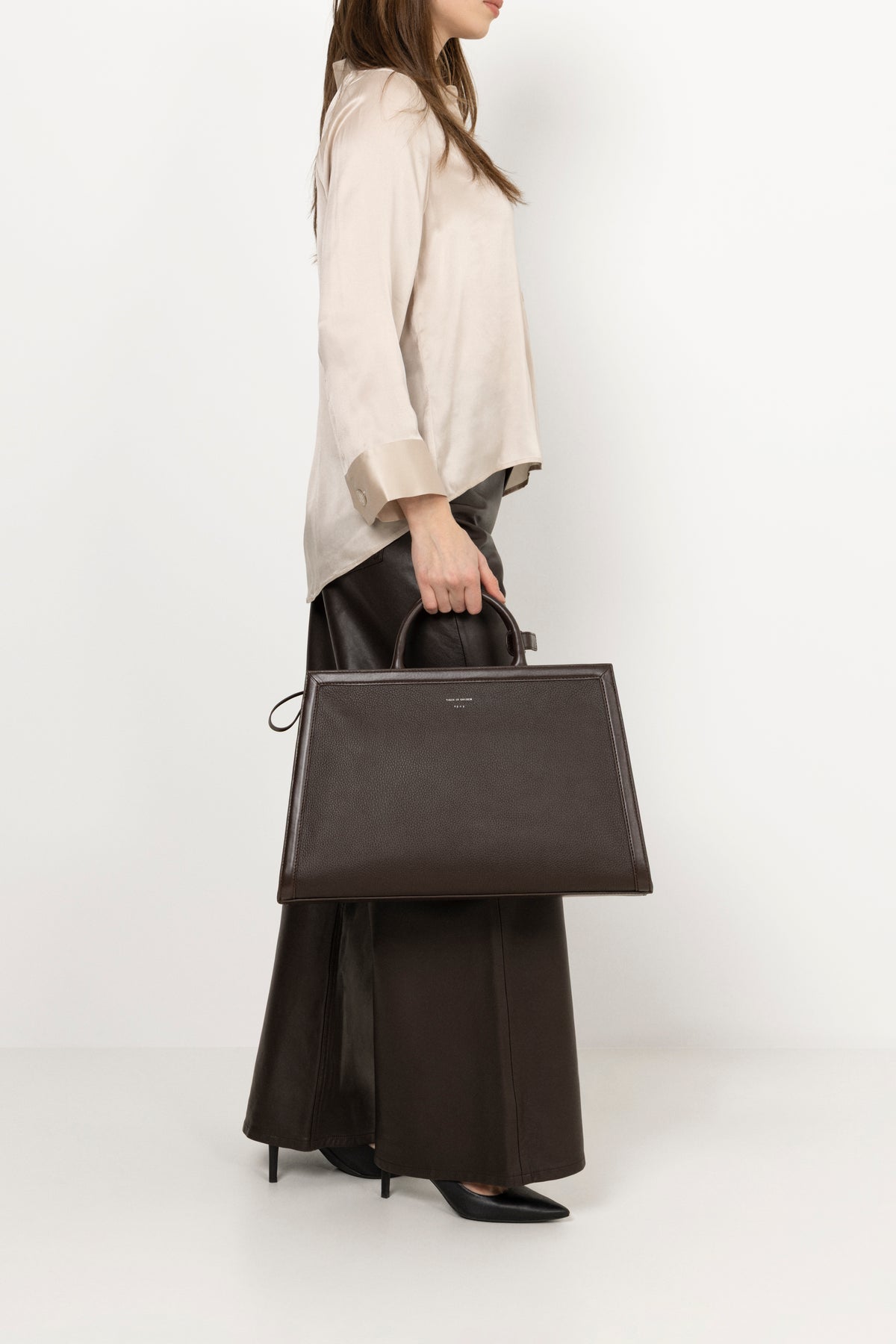Acori - Dark Brown