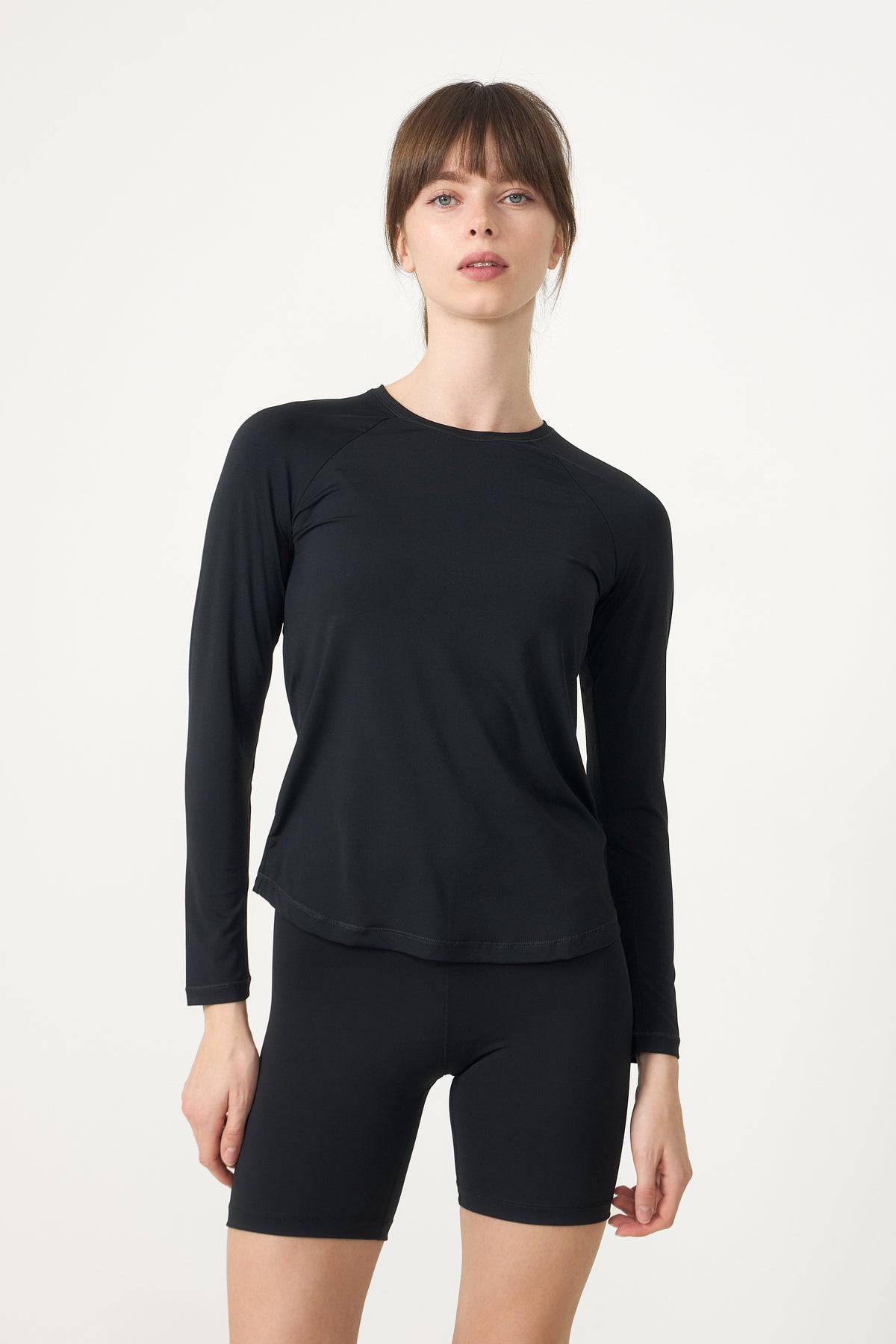 Essential Long Sleeve - Black
