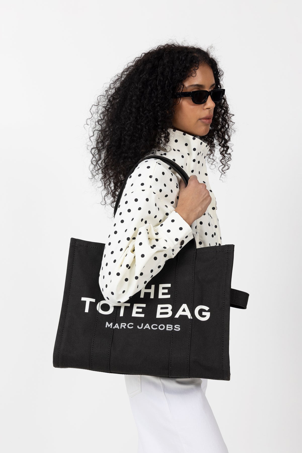 The Canvas Large Tote - Black