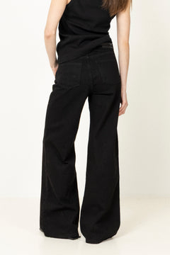 Taylor - Black