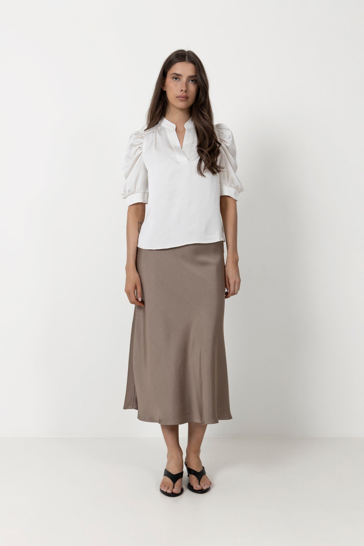 Roella Heavy Sateen Blouse - Pearl