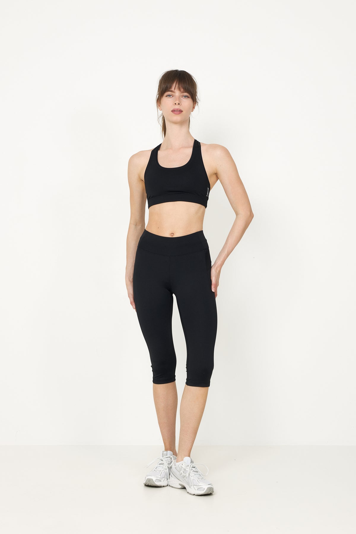 Essential 3/4 Tights - Black