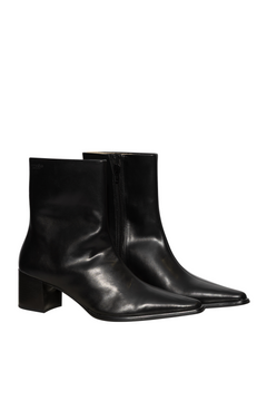 5854-001 Giselle - Black