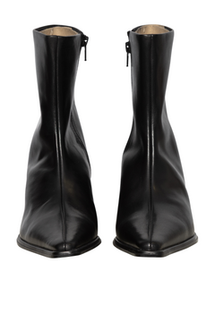 5854-001 Giselle - Black