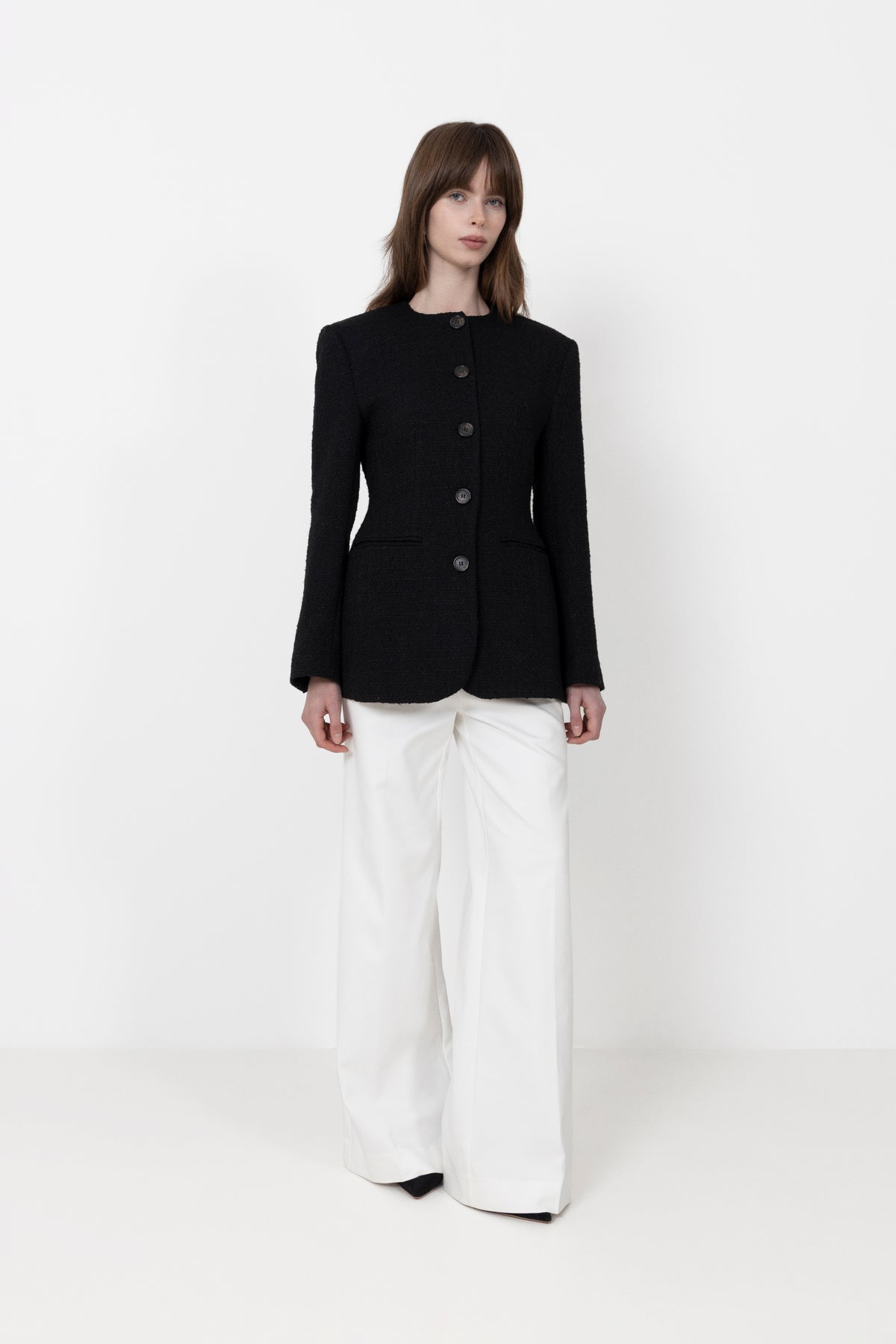 Carol Fitted Round Neck Blazer - Black