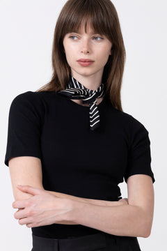 No. 16 - Black & Cream