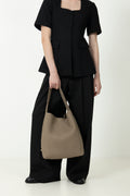 Nomad Hobo Medium - Cashmere