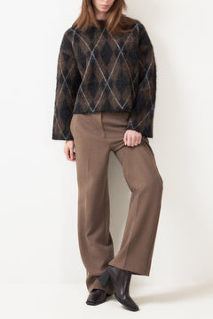 5002 Hedda - Chocolate