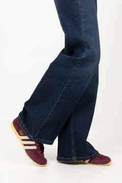 Japan W - Maroon/Crew White/Gold Metallic
