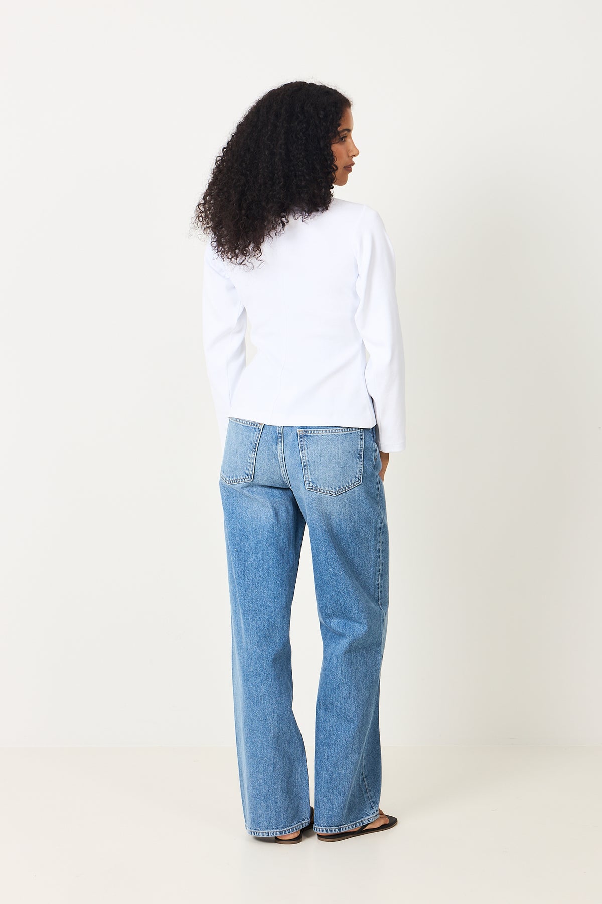 Carla Cardigan - White