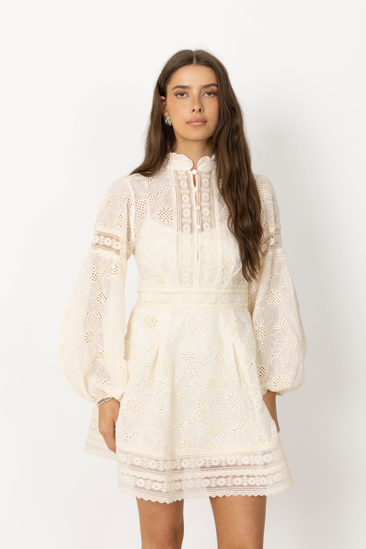 Aliah Daisy Dress - Cream