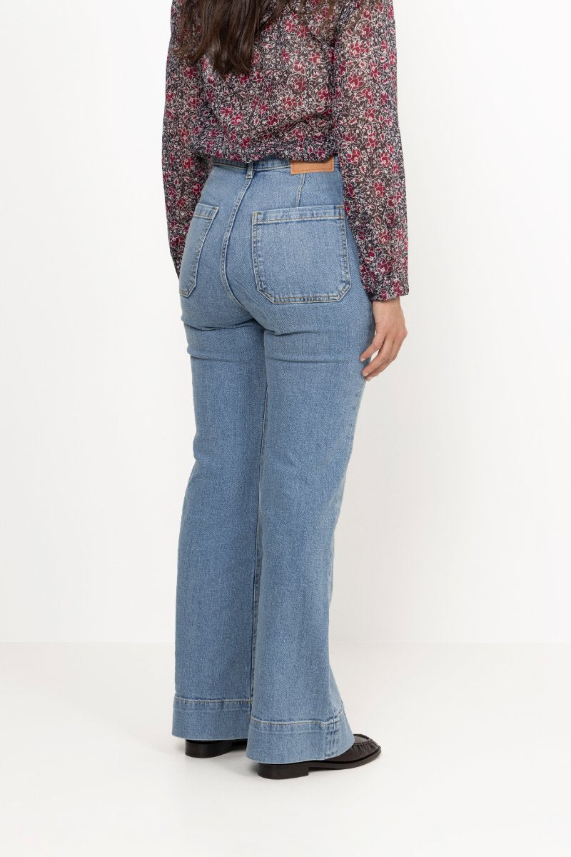 St Monica - Light Classic Vintage