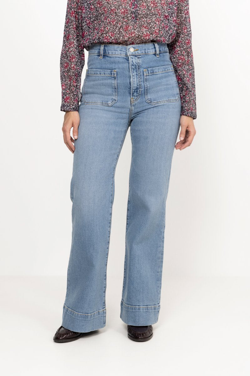 St Monica - Light Classic Vintage