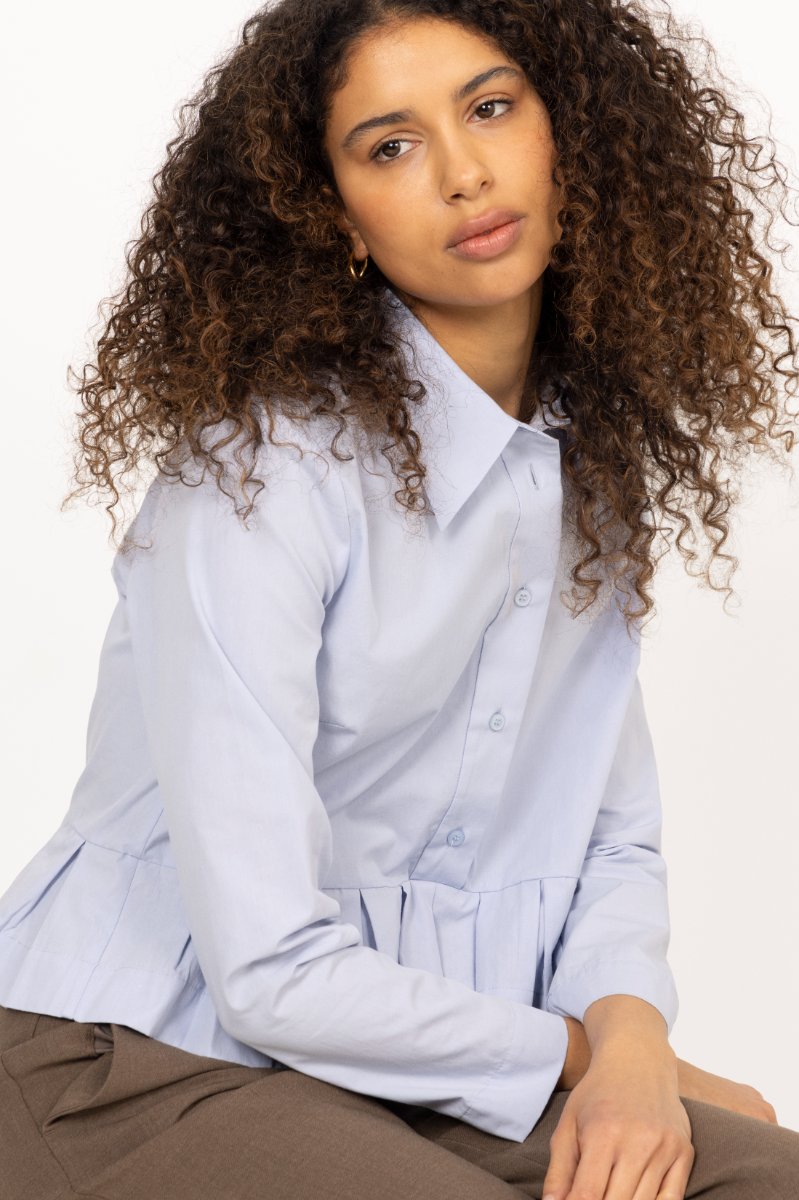 Lustona - Light Blue