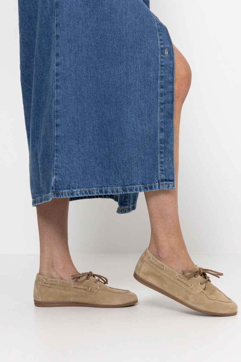 Daisy Boat Shoe - Earth Suede