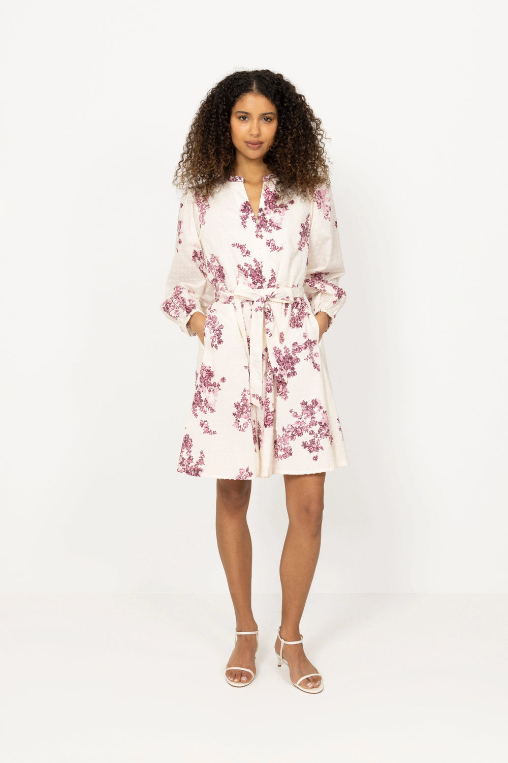 Avirapw Dr - Pink Shadow Flower Print
