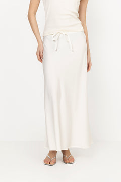 Josefine - White