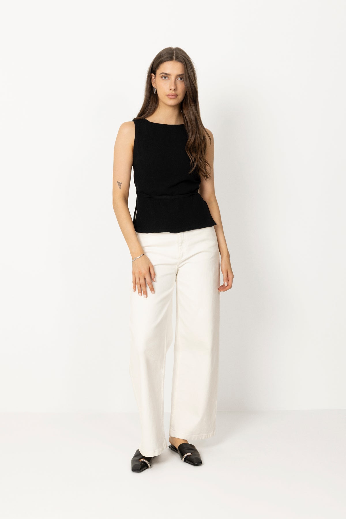 Nassa Linen Top - Black