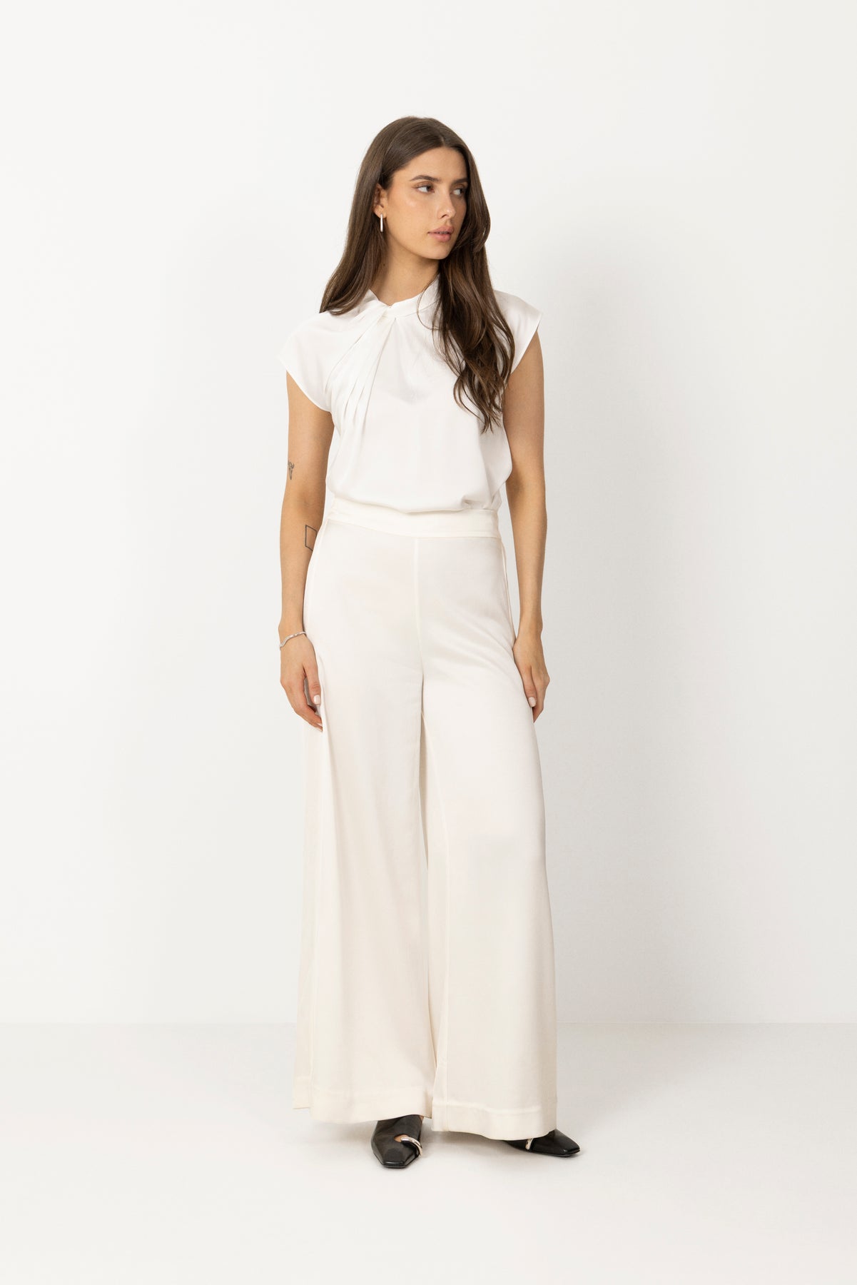 Fleur Drapy Satin Blouse - Off White