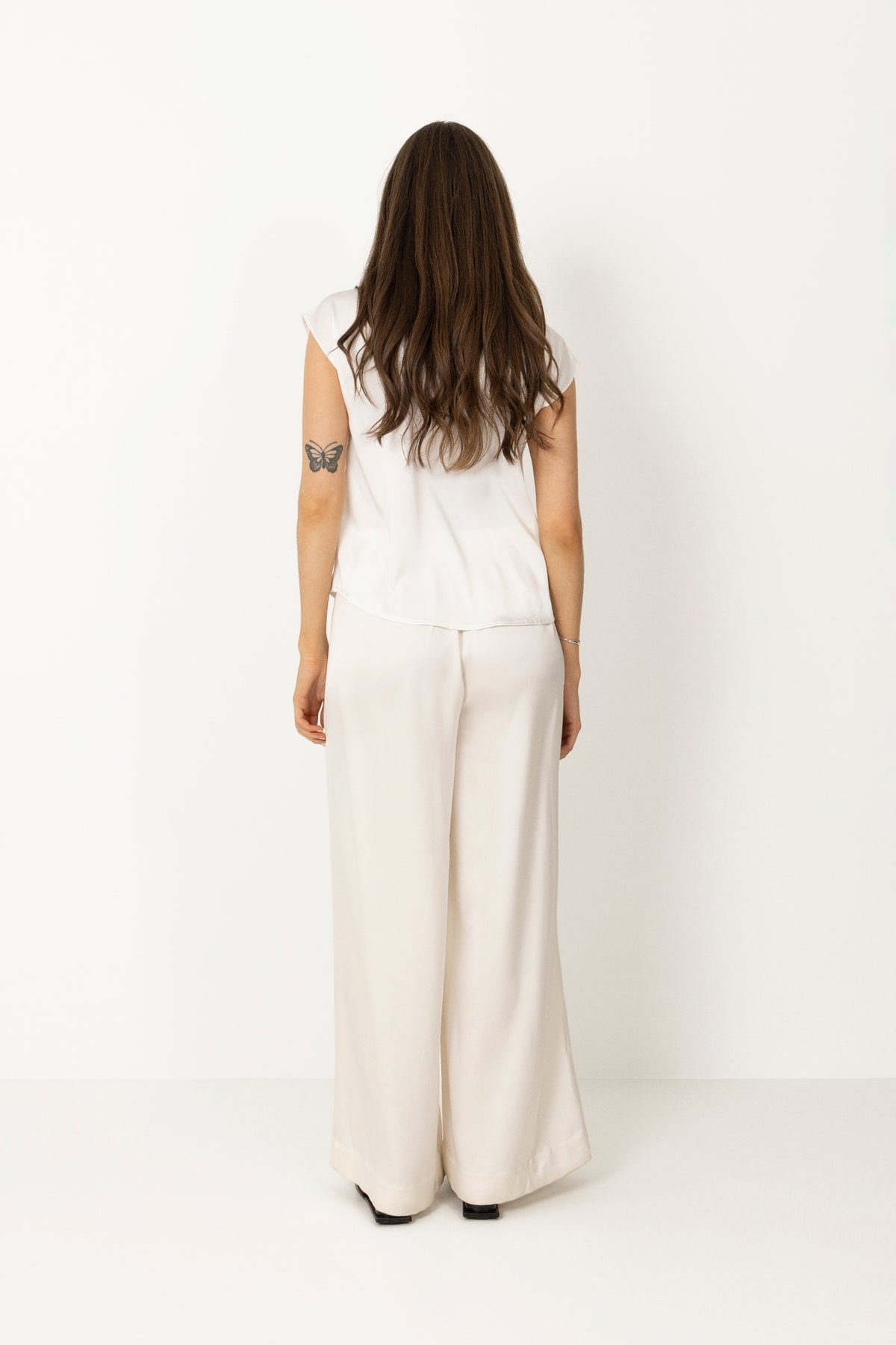 Fleur Drapy Satin Blouse - Off White