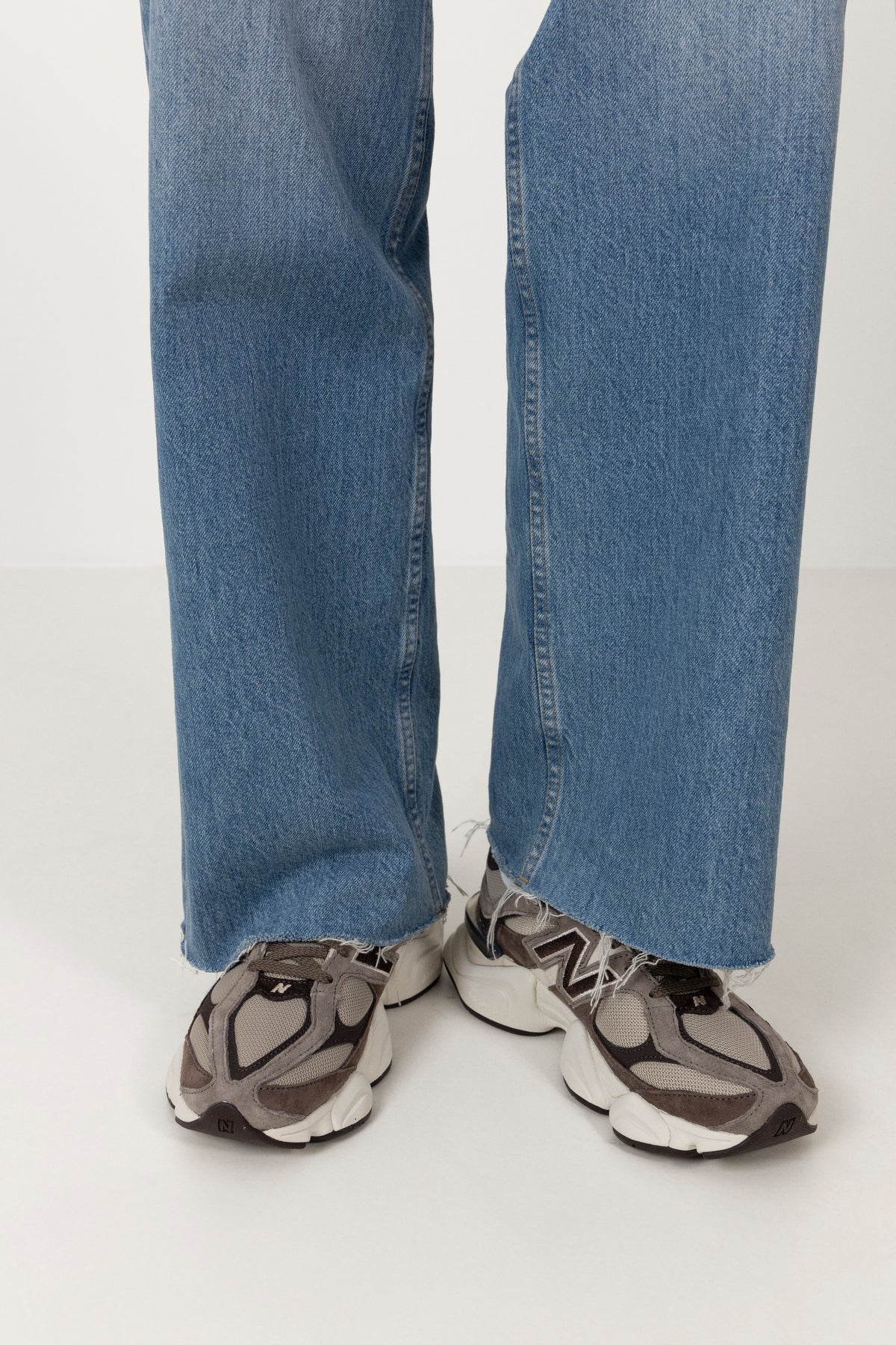 9060 Neutrals - Thunder Brown