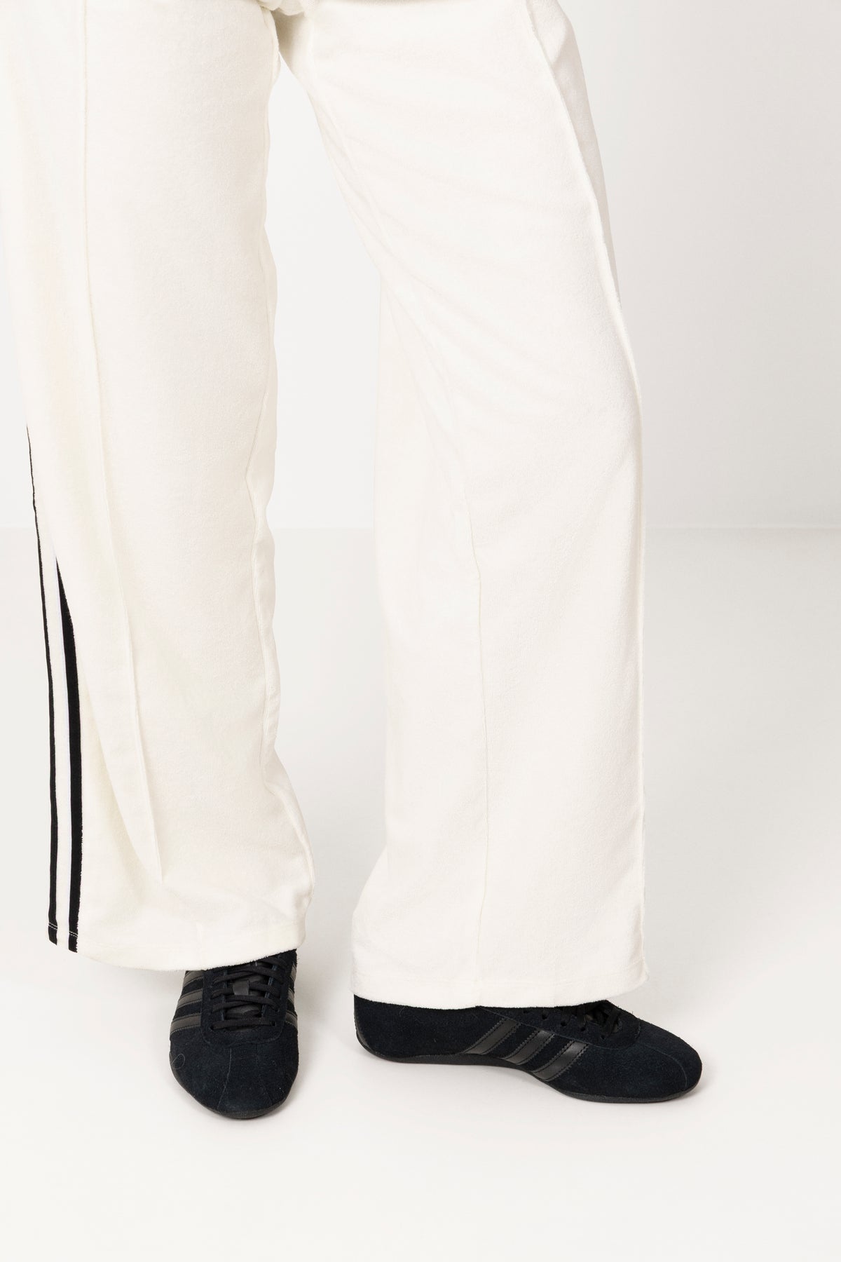 Tokyo W - Cblack/Cblack/Grefiv