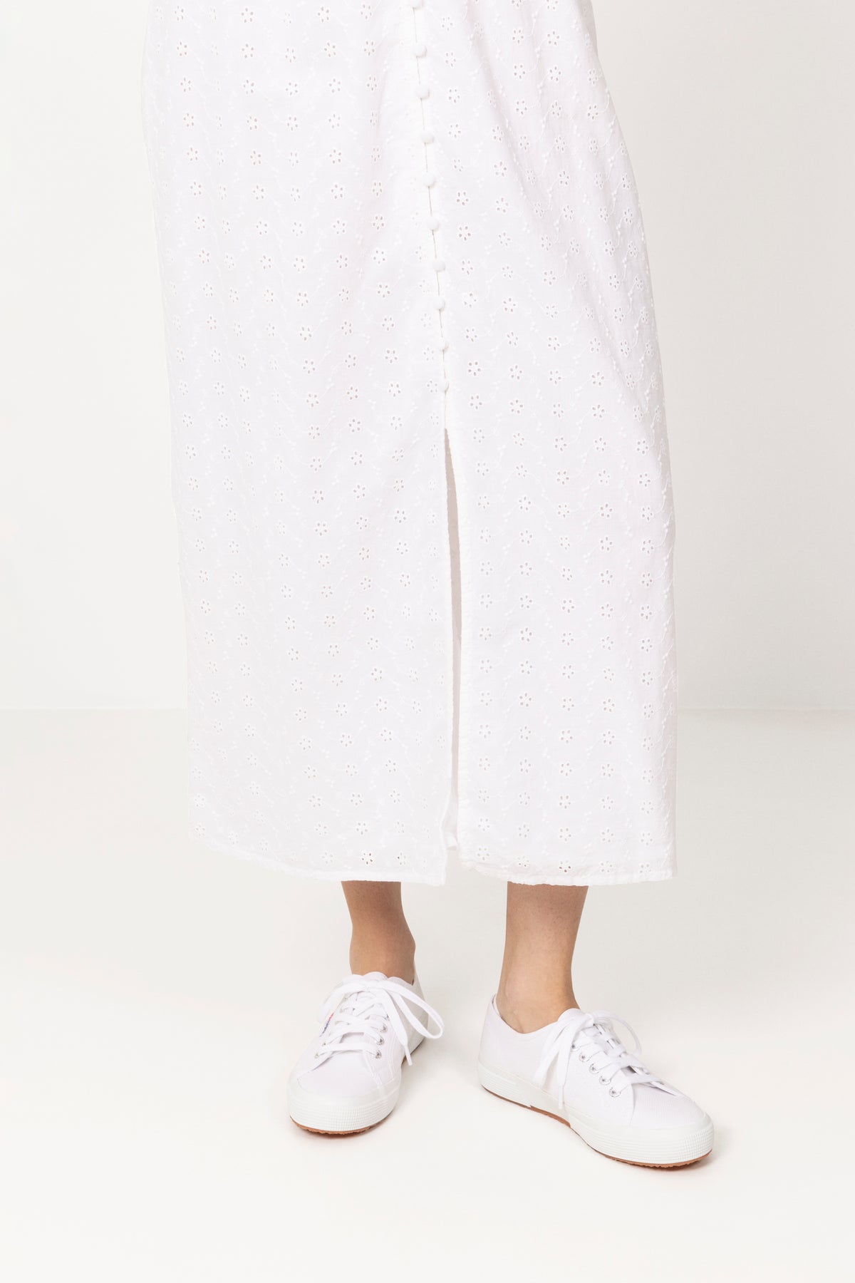 2750 Cotu Classic - White