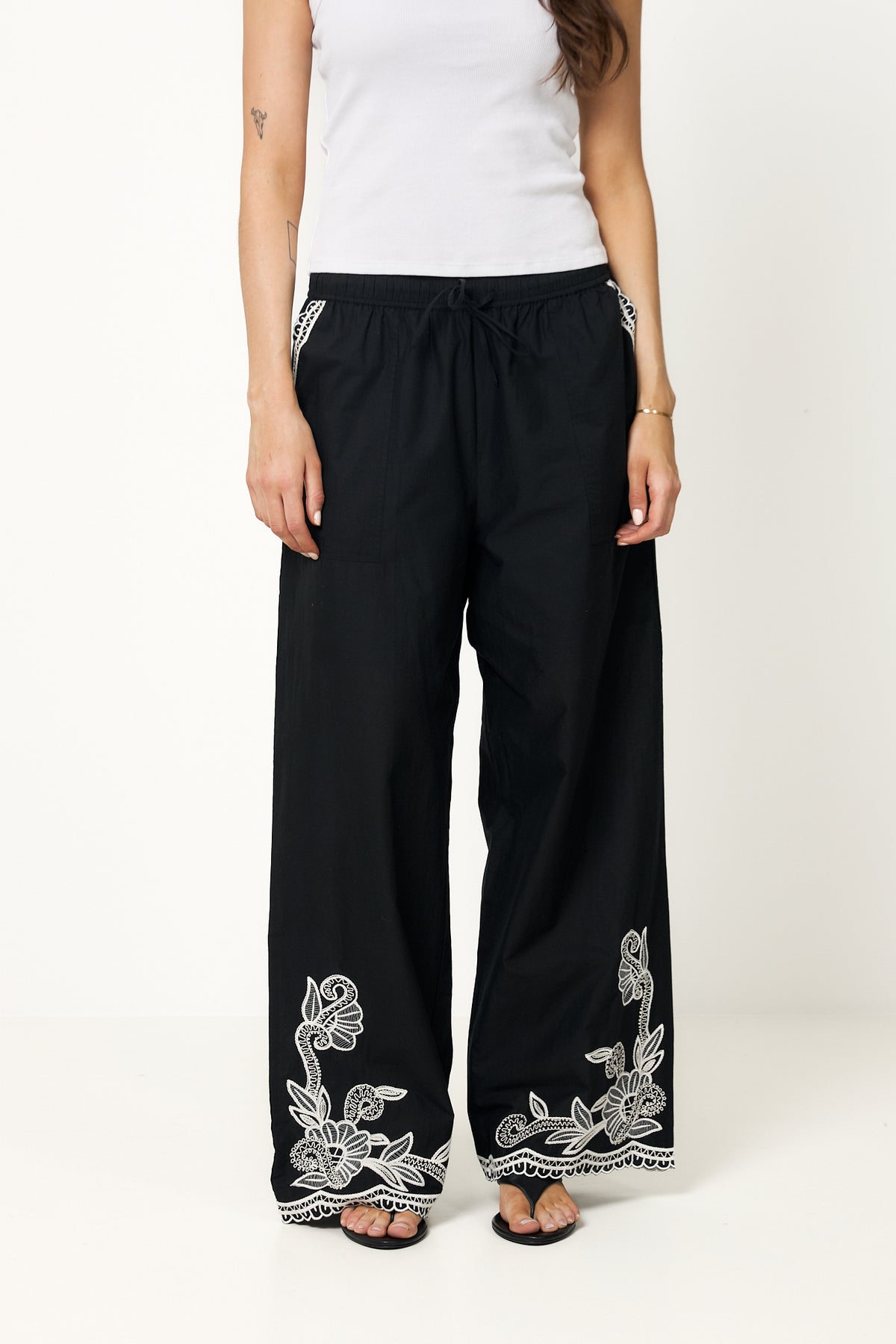 Bilanpw Pants - Black W Offwhite Emb
