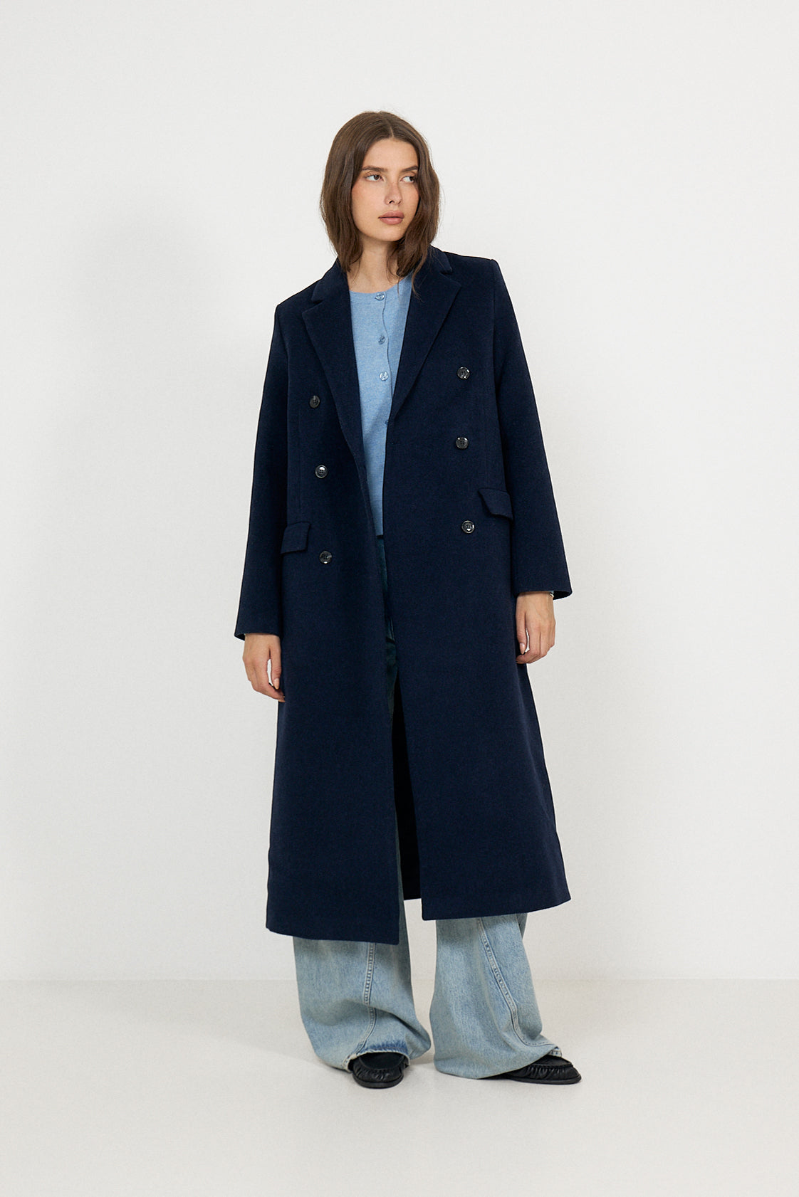 Falcon Coat - Salute
