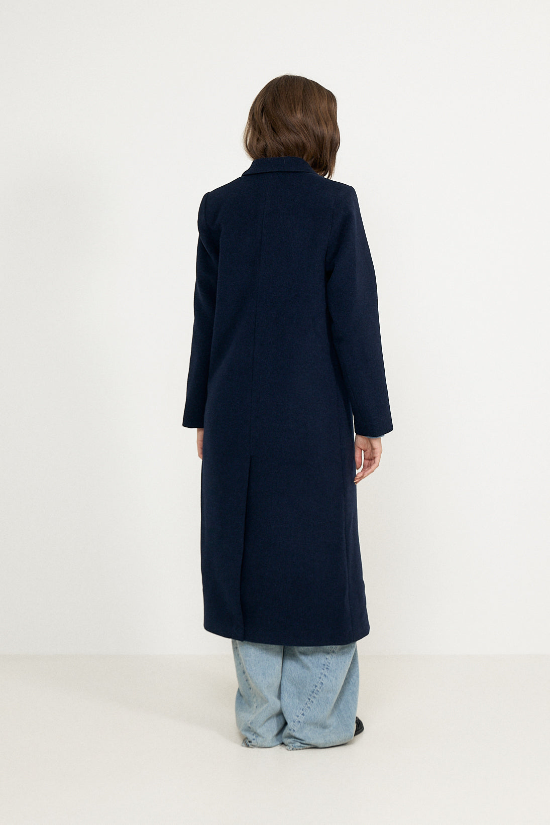 Falcon Coat - Salute