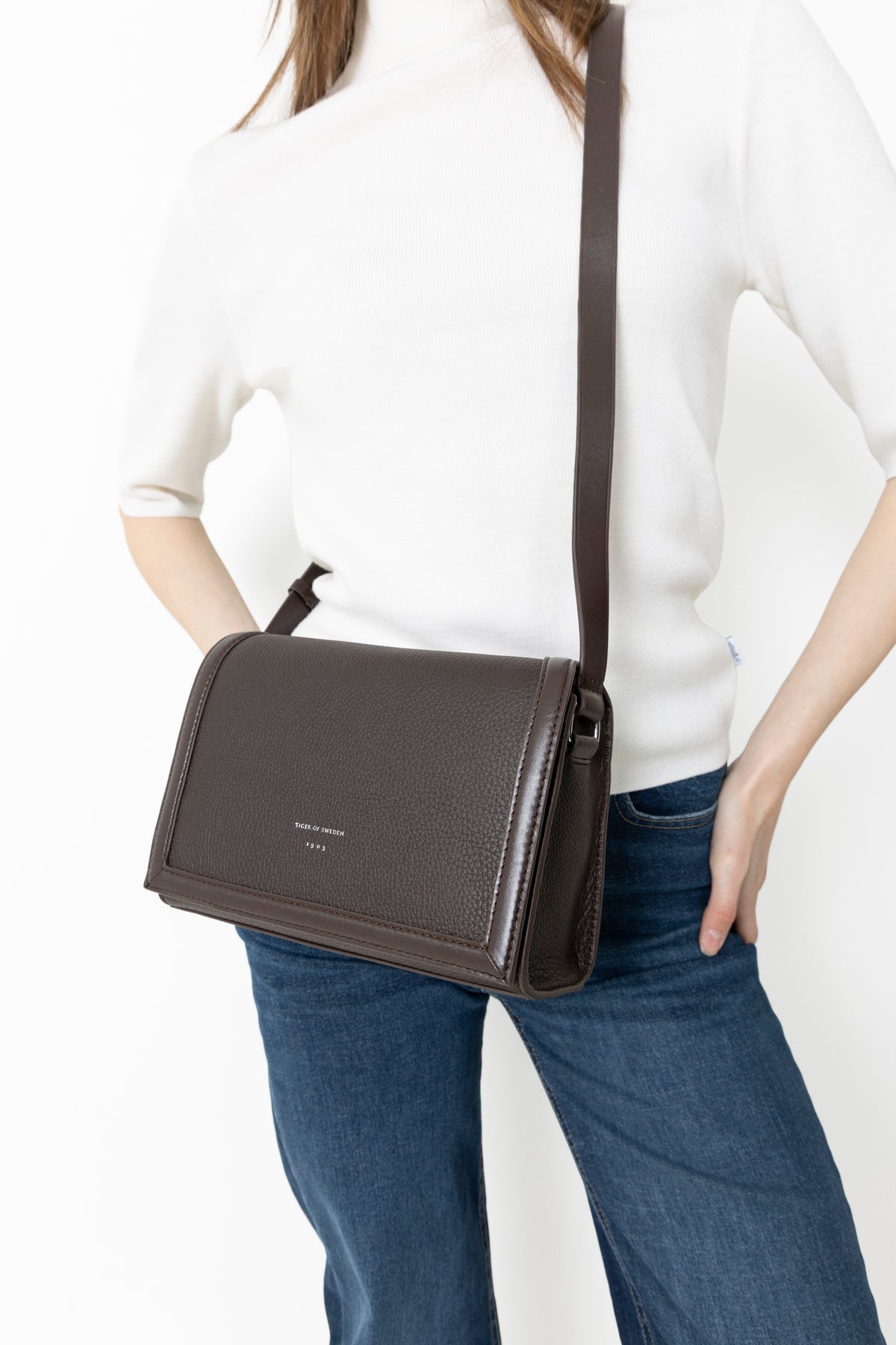 Sonti - Dark Brown